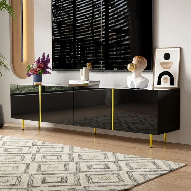 Modern Tv stand with 4 doors
