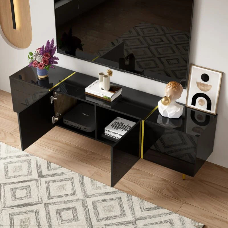 Modern Tv stand with 4 doors