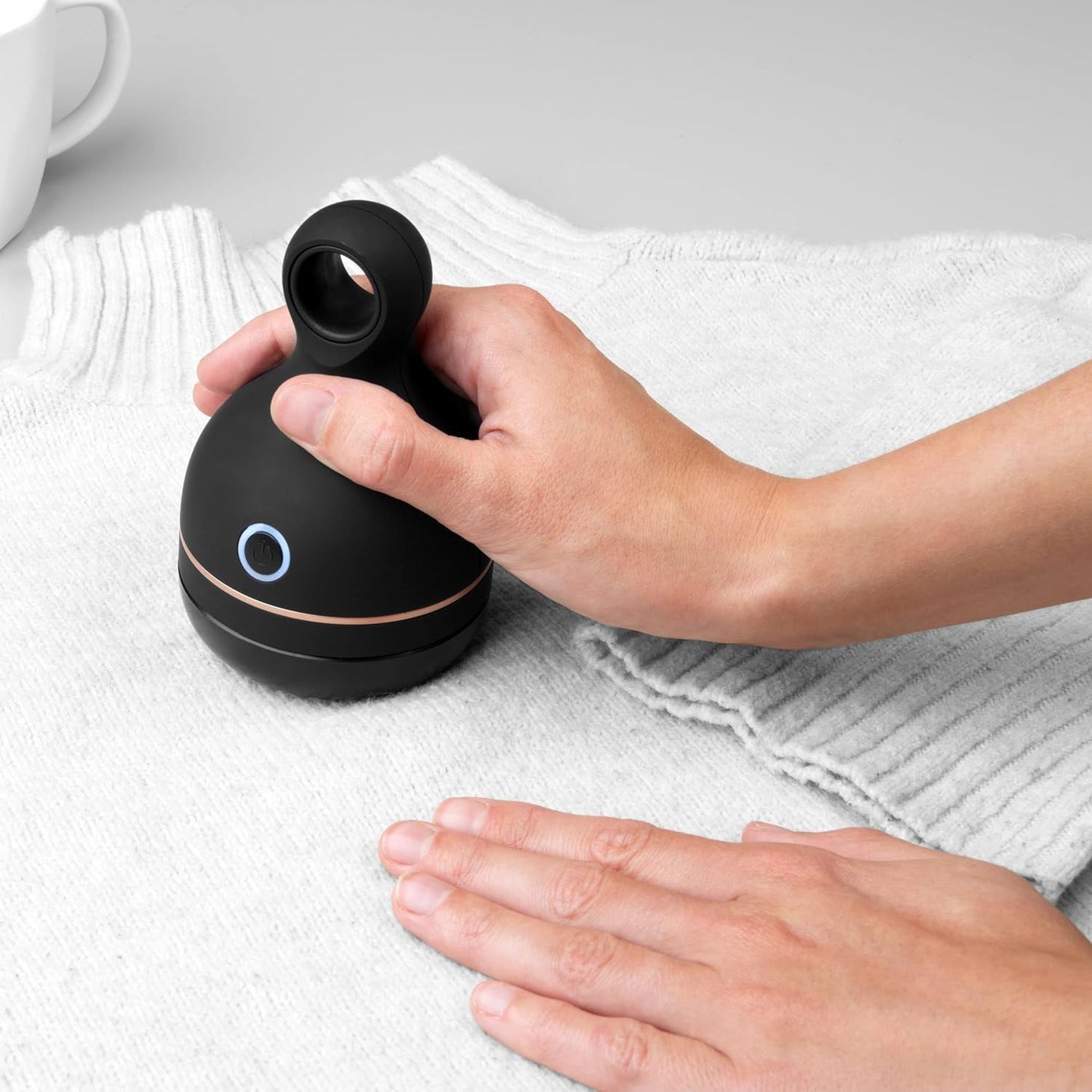 Petra Cordless Lint Remover