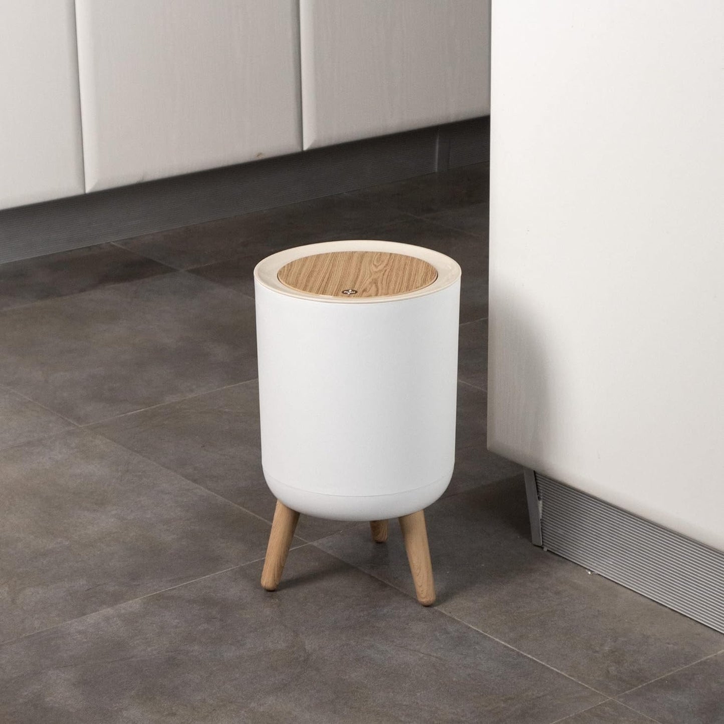 Kitchen Trash Can with Lid