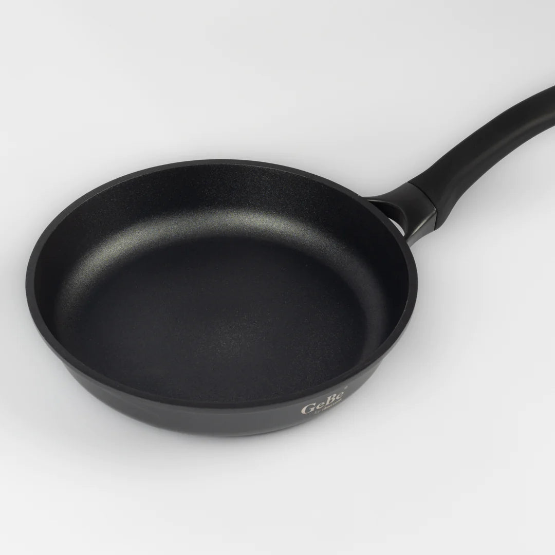 VENUS FRY PAN